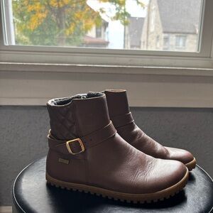 Be Lenka Diva Zip Up Leather Ankle Boot
